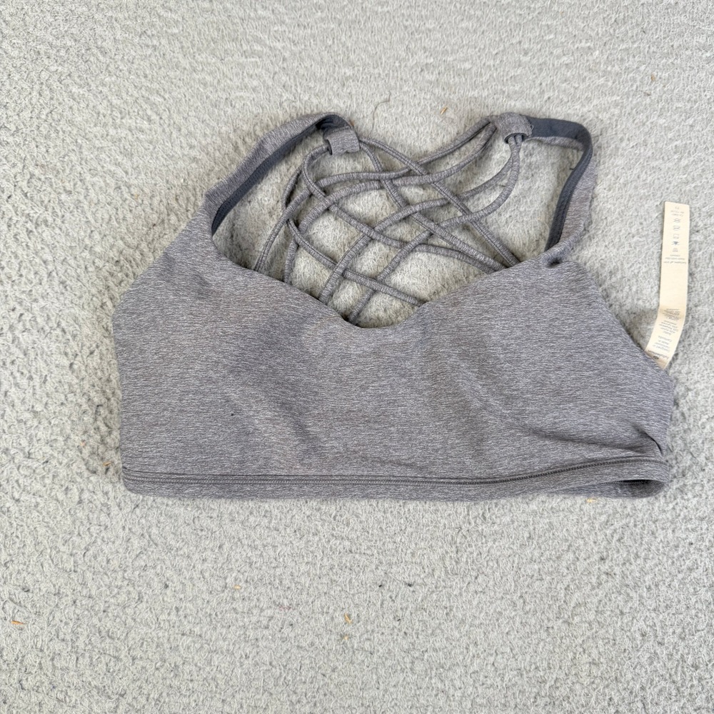 Lululemon Sports Bra Womens 8 Gray Free To Be Wild Strappy Back Yoga Gym Workout